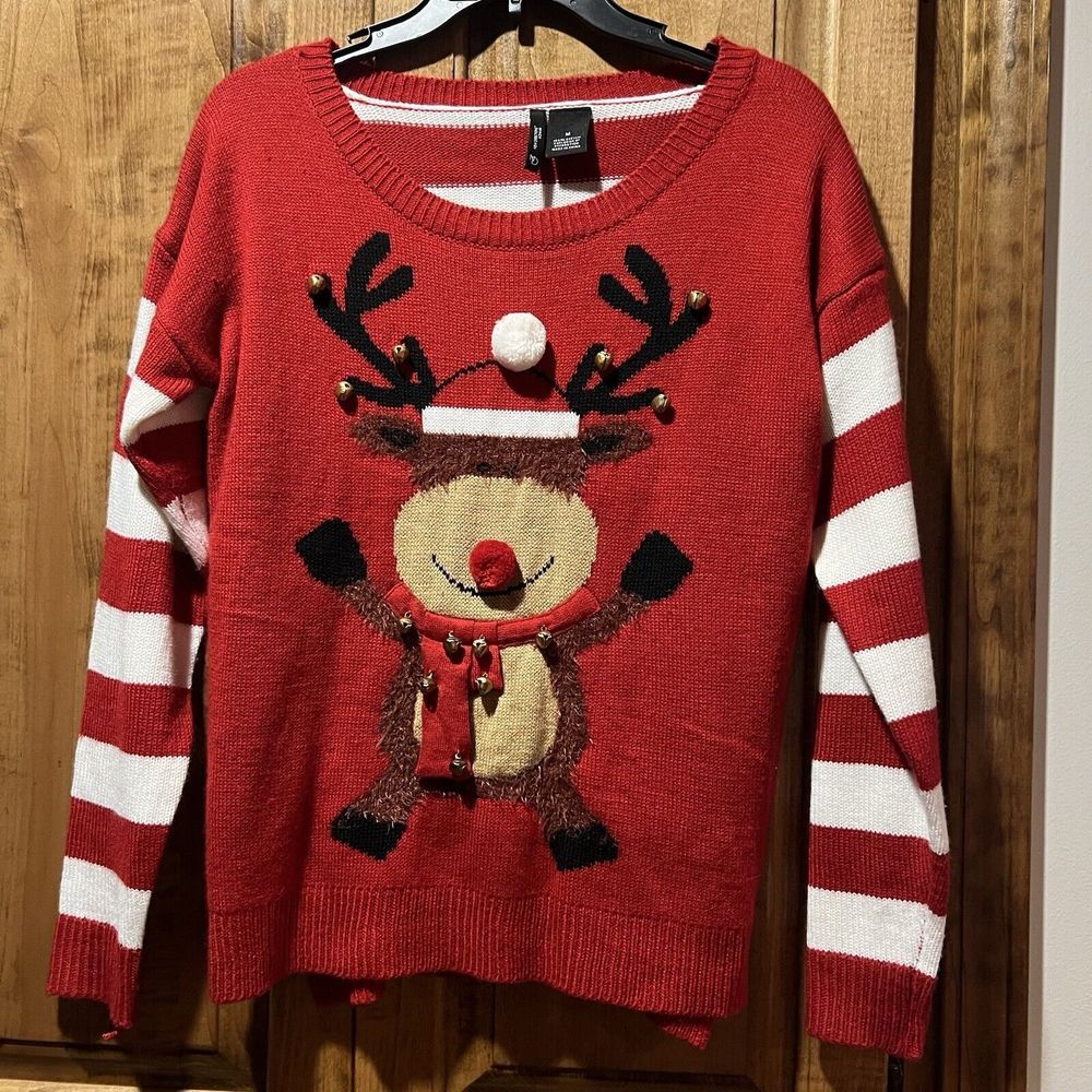 It's Our Time Long Sleeve Knit Christmas Reindeer Embellished Sweater Size Mediu